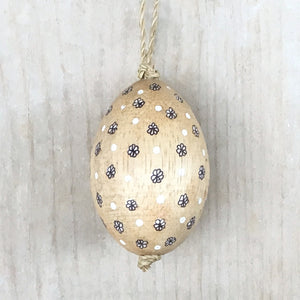 Hanging wooden egg