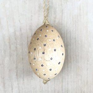 Hanging wooden egg