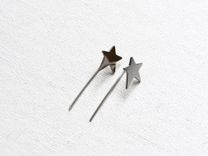 Chara Mini Star Pull Through Earrings