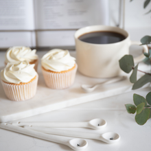 Porcelain long spoon