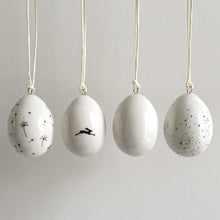 Porcelain egg-Bird speckles