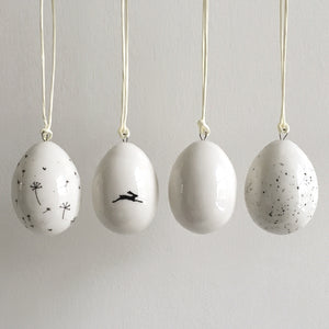 Porcelain egg-Bird speckles