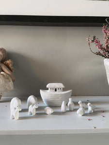 Porcelain Noah’s ark set