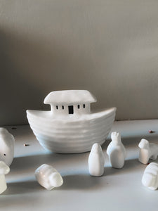 Porcelain Noah’s ark set