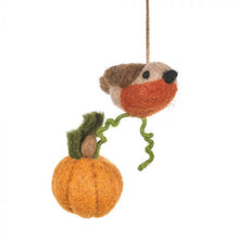 Handmade Felt Country Robin Hanging Decoration