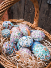 Liberty Hanging Eggs