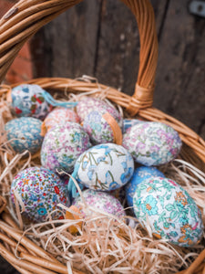 Liberty Hanging Eggs