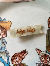 Hop Hop acrylic clip