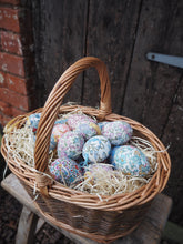 Liberty Hanging Eggs