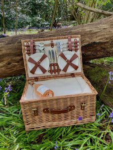 6 Person Classic Picnic Hamper